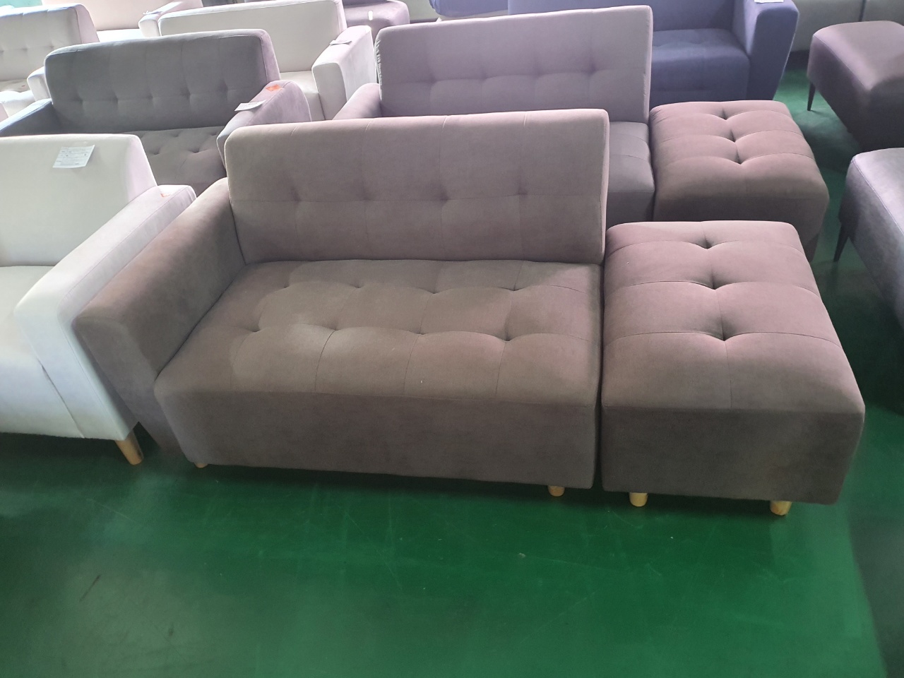 [B등급] 211001-17 뮤즈우형2인소파_스툴포함_패브릭_브라운