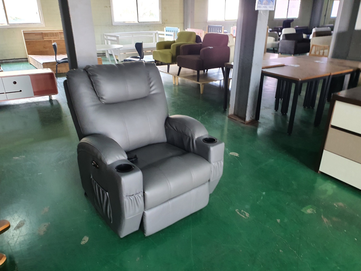 [B등급] 211027_6 코모드에어레더1인용_리클라이너_컵홀더형_다크그레이